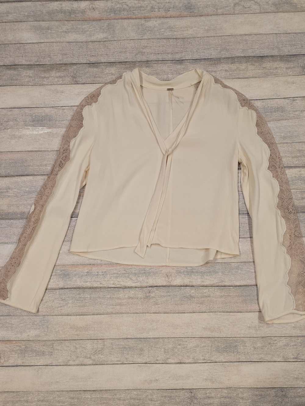 Free People Freya Cream Tie-Neck Blouse with Taupe Lace Sleeves Rayon  Size XS